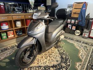 2012 Honda Sh300a VT672