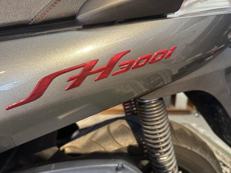 2012 Honda Sh300a VT672 | Transport | Bromfiets / Motor