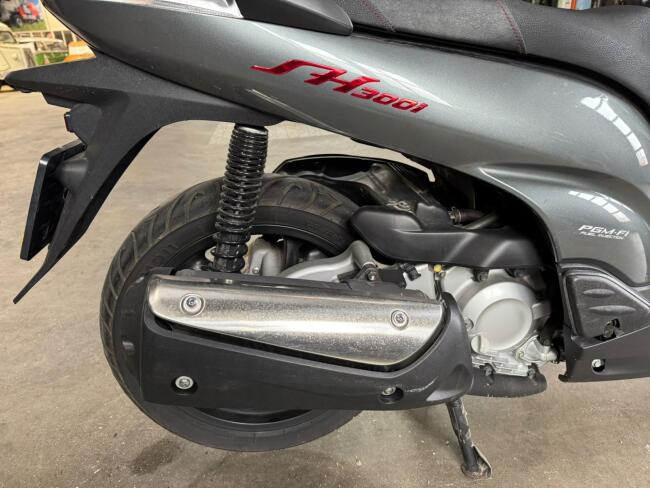 2012 Honda Sh300a VT672 | Transport | Bromfiets / Motor