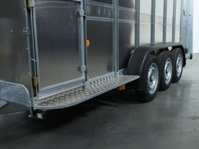 2026 Ifor Williams TA510 16x6 (497x178x182cm) Veetrailer 3-asser VT1020 | Aanhangwagen | Veetrailer